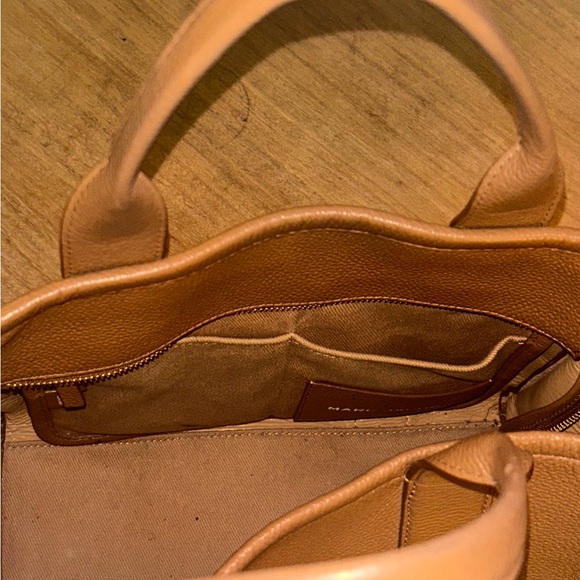 Marc Jacobs Medium Tan Leather Tote Bag - Picture 7 of 10